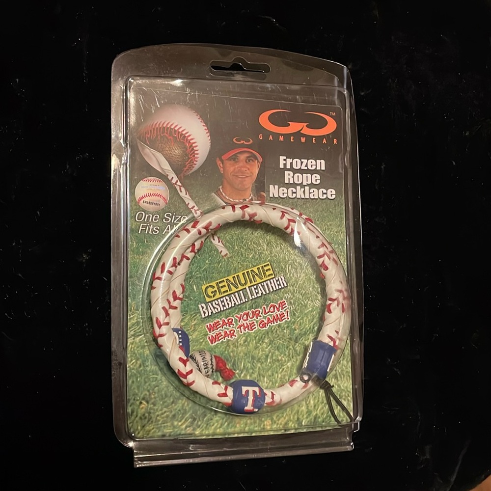 Gamewear rope necklace Texas Rangers